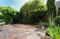 2a St Georges Hill Hotels in Lyme Regis