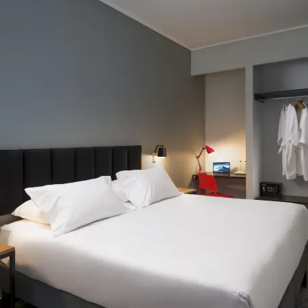 The PopCity Hotel Отели рядом с достопримечательностью «Торговый центр Paseo Quilin»