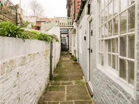 Griers Cabin Отели рядом с достопримечательностью «Whalebone Arch»