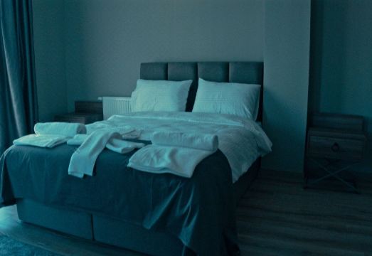 3. 아덴 라이프..