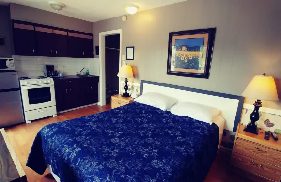 河高地汽車旅館