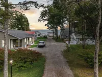 Sunny Side Cottages Hotels in Alcona County