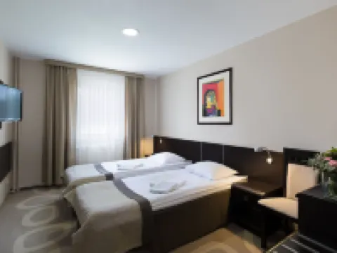 Picaro Żarska Wieś Północ 酒店 茲戈熱萊茨縣酒店