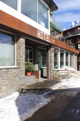 Hotel Kandahar - 4-Star