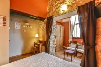 Fonda la Grancha Hotels in Valderrobres