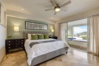 Private pool, stunning views above Zona Romantica