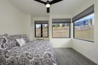 Ridgeview at Granby Ranch 3 Bedroom Townhouse by RedAwning - Parking