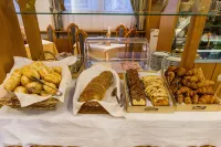 Hotel Lucia - breakfast