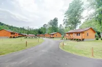 火坑：塔克河畔溫馨的布賴森市小屋 - 停車場