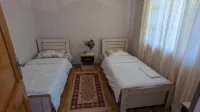 GreenHill - Your Guesthouse in Ubisa Hotels in Zeda Sazano