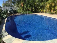 Golden Palms Motor Inn - Airport Shuttle