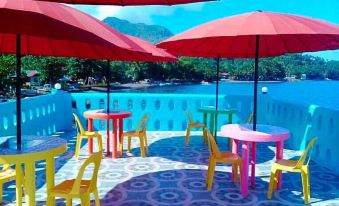 Puesta del Sol Beach Bungalows