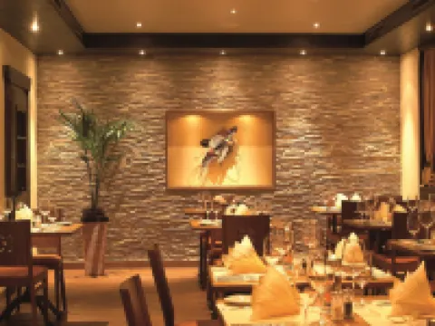 โรงแรมอัลไพน์ เพอร์เรน โรงแรมในเซอร์แมท