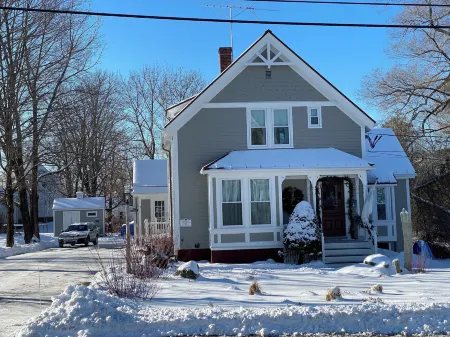 James Place Inn Bed and Breakfast