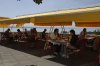 Hôtel Alpes & Lac - breakfast