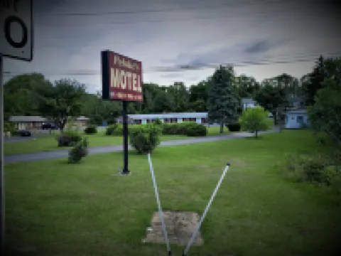 Peloke's Motel