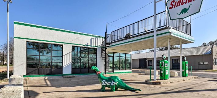 Unique Texas Home in Converted Gas Station! Ξενοδοχεία στην πόλη Fayette County