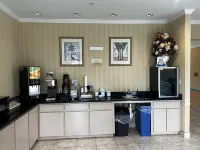 Super 8 by Wyndham Brookshire TX - breakfast