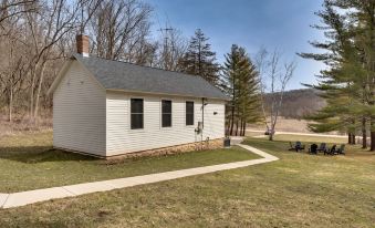Pet-Friendly Blue Mounds Vacation Rental w/ Yard!
