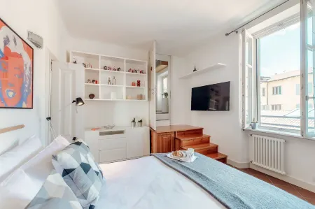 Flipping Flat - by MyHomeInComo