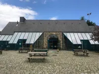 Auberge de Jeunesse HI Saint-Brieuc Hotels in 