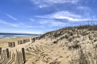 Nags Head Cottage Screened Porch, Walk to Beach! - Homestays