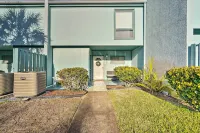 Pool & Beach Access: 'Sunnyside 55' in PCB! - Wifi