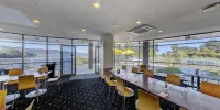 Te Kaha Beach Hotel Hôtels à : Te Kaha