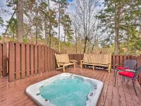 Hot Tub: 'Little Bear's Pond' Broken Bow Cabin Hotels in Broken Bow