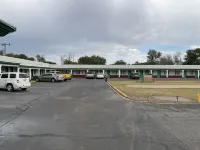 Kansan Motel Hotels in Liberal