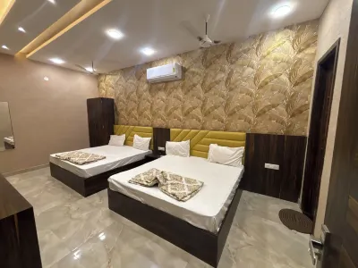 Hotel KR 5Mins Walk from Golden Temple Hotels in 