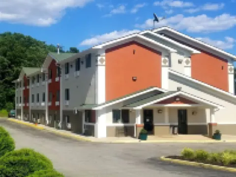 Super 8 by Wyndham Salem VA セーレムのホテル