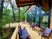 NEW! 2 bed 2 bath cabin in the Ozarks • Hot Tub •