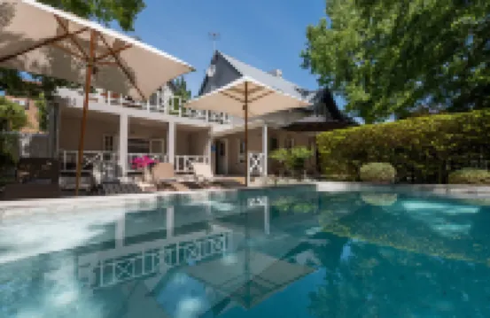 羅德島北巴魯克旅館 斯泰倫布什酒店