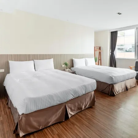 Hotel Brown