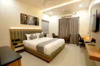 Oak Business Hotel