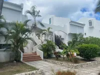 Oceanfront, 4 balcony condo: Stunning Sunsets