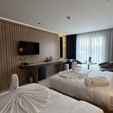 คาราจา โฮเทล วาน โรงแรมในแวน