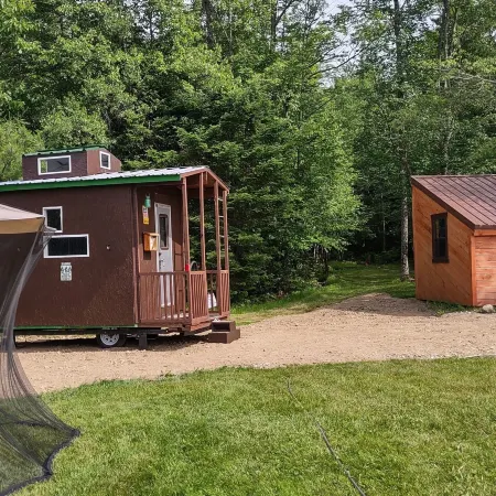 Schlafman's Hollow Off-Grid Cabins