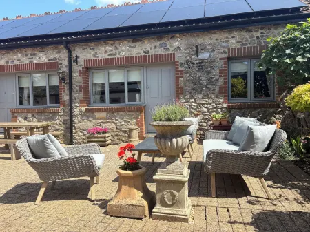 The Tytherleigh Arms Отели в г. Татворт энд Фортон