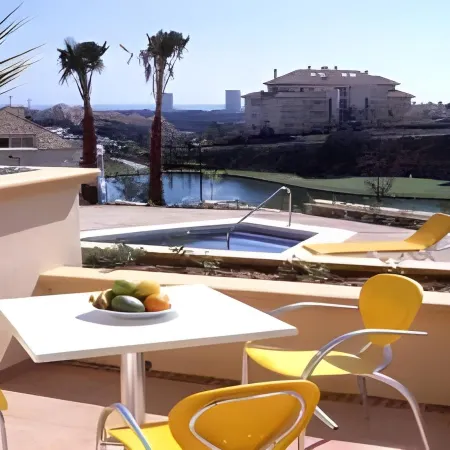 Elviria Hills Living