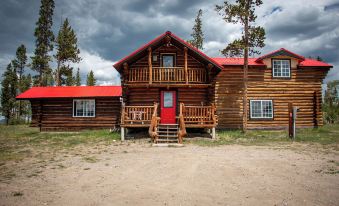 Crooked Creek Guest Ranch