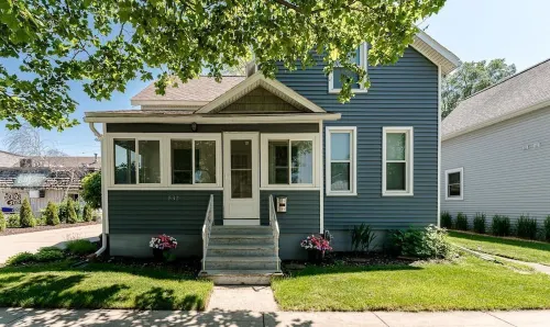 Great 1 Bedroom Downtown Grand Haven Hotels in Grand Haven