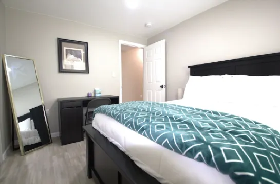 Cozy, spacious Two-bedroom Basement Apartment in peaceful neighborhood!