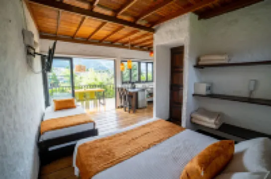 サレント ペケーニョ ホテル