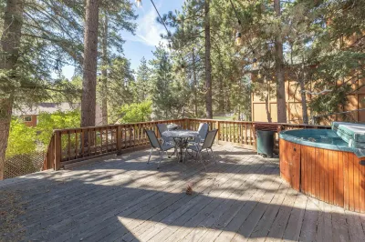 True Big Bear Lake Cabin with jacuzzi