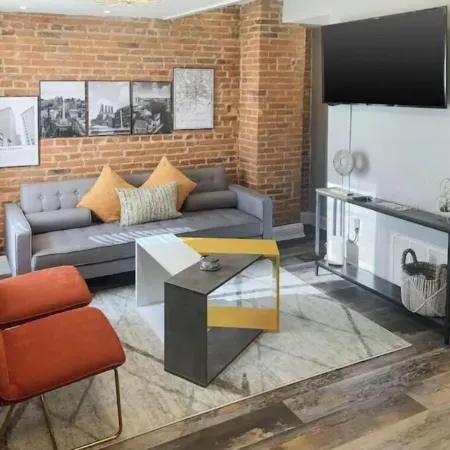 Cozy Modern Micro Apt in the Heart of Fells Point!