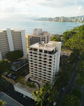 Lotus Honolulu at Diamond Head
