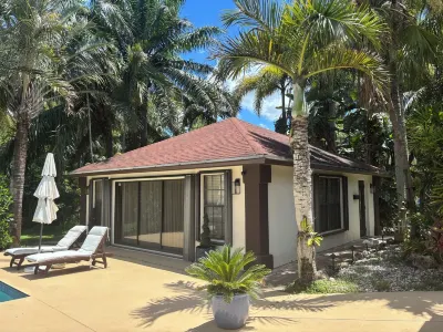 Tropical Escape in a Private Guest Cottage - 10 Min from the Beach! Hotels near Juno Beach Park