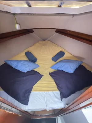 Beach and Surf cosy boat